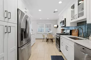 15 Elmwood Ln, Syosset, NY 11791 - Photo 16