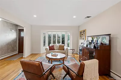 15 Elmwood Lane, Syosset, NY 11791 - Photo 4