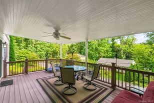 202 Harvard Dr, Hartsdale, NY 10530 - Photo 4