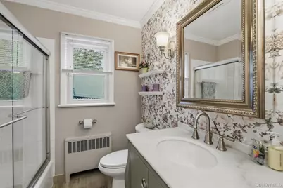 202 Harvard Drive, Hartsdale, NY 10530 - Photo 16