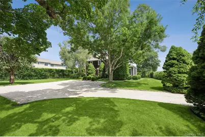 810 David Whites Lane, Southampton, NY 11968 - Photo 1