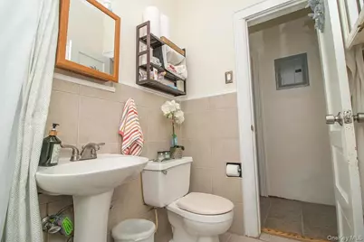 7529 62nd Street, Glendale, NY 11385 - Photo 24