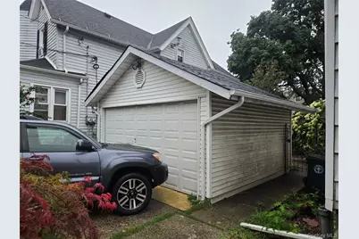 9424 107th Street, Ozone Park, NY 11416 - Photo 4