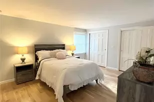 25 Squires Ave, East Quogue, NY 11942 - Photo 14