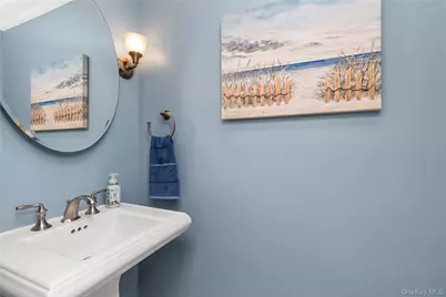 2189 Jerusalem Avenue, Merrick, NY 11566 - Photo 10
