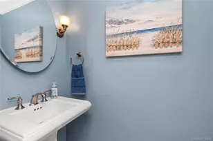 2189 Jerusalem Ave, Merrick, NY 11566 - Photo 10