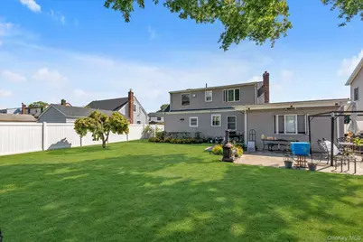 15 Lexington Avenue, Westbury, NY 11590 - Photo 22
