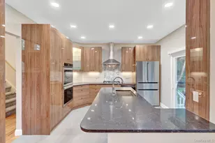 11 Tina Ln, Mount Sinai, NY 11766 - Photo 14