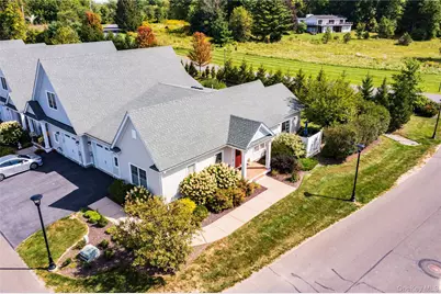 69 Oakwood Lane, Rhinebeck, NY 12572 - Photo 2