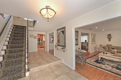 29 Abbot Road, Smithtown, NY 11787 - Photo 4
