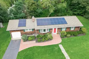 7 Sharon Ave, East Setauket, NY 11733 - Photo 2
