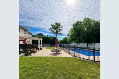 37 Howard Drive, Coram, NY 11727 - Photo 6