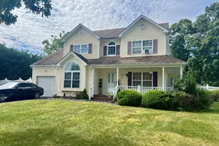 37 Howard Dr, Coram, NY 11727 - Photo 2