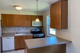73-61 260th St, Glen Oaks, NY 11004 - Photo 4
