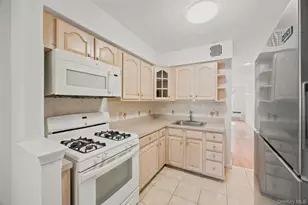 10120 Flatlands Ave, Brooklyn, NY 11236 - Photo 12