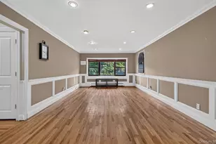 317 Main St, Roslyn, NY 11576 - Photo 2