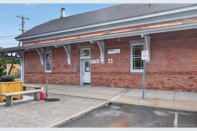 317 Main Street #C, Roslyn, NY 11576 - Photo 24