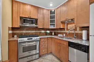 317 Main St, Roslyn, NY 11576 - Photo 4