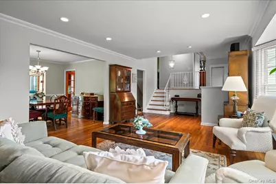 26 Rose Street, White Plains, NY 10605 - Photo 2