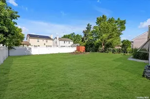 1002 Eglon Ct, Merrick, NY 11566 - Photo 24
