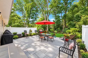 2 Adams Commons, Yaphank, NY 11980 - Photo 32