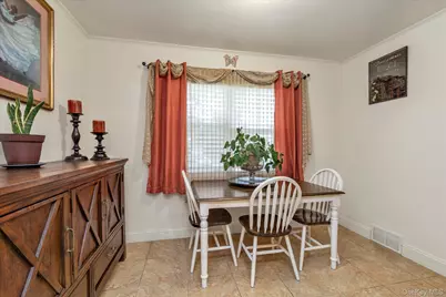 12 Kingston Street, Elmont, NY 11003 - Photo 6