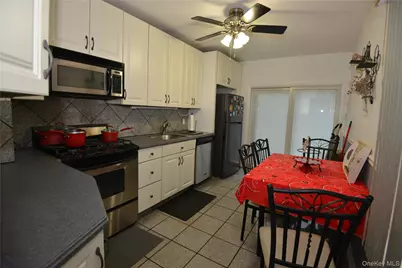 7 S Bay Avenue, Freeport, NY 11520 - Photo 20