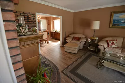 7 S Bay Avenue, Freeport, NY 11520 - Photo 12