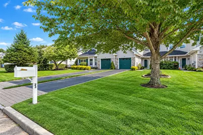 23 Willow Wood Drive, East Setauket, NY 11733 - Photo 2
