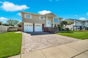 113 N Lewis Ave, Lindenhurst, NY 11757 - Photo 2