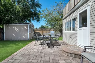 113 N Lewis Ave, Lindenhurst, NY 11757 - Photo 34