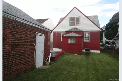 [Address not provided], Jamaica, NY 11434 - Photo 8