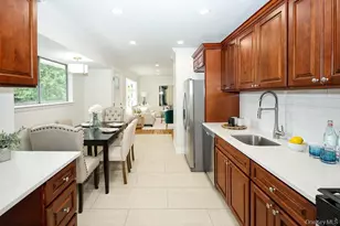 21 Dewey Rd, Commack, NY 11725 - Photo 12