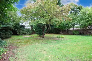 21 Dewey Rd, Commack, NY 11725 - Photo 32