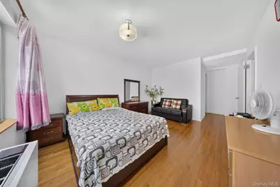 71-28 163rd Street #2A, Fresh Meadows, NY 11365 - Photo 4