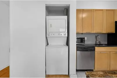 71-28 163rd Street #2A, Fresh Meadows, NY 11365 - Photo 8