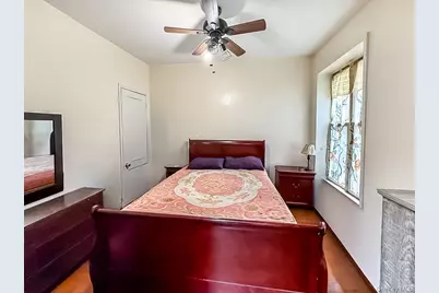 247 E 26th Street, Brooklyn, NY 11226 - Photo 12