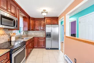 58 Morton St, Brentwood, NY 11717 - Photo 20