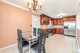 58 Morton St, Brentwood, NY 11717 - Photo 18