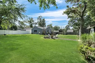 154 West End Ave, Shirley, NY 11967 - Photo 46