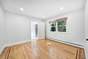 75 Whiskey Rd, Coram, NY 11727 - Photo 16