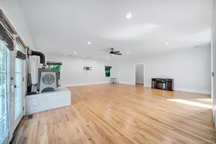 75 Whiskey Rd, Coram, NY 11727 - Photo 10