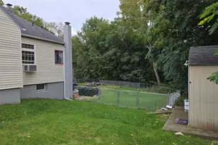102 Sproat St, Middletown, NY 10940 - Photo 2