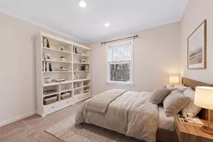 24 Edwards St, Roslyn Heights, NY 11577 - Photo 12