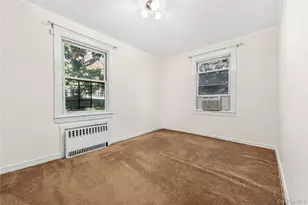 24 Edwards St, Roslyn Heights, NY 11577 - Photo 16