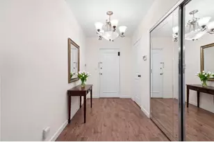 24 Edwards St, Roslyn Heights, NY 11577 - Photo 4