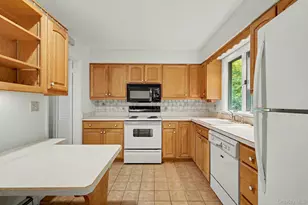7 Alice Rd, North Salem, NY 10560 - Photo 4