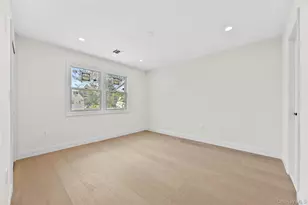 2 Circle Dr, Syosset, NY 11791 - Photo 28