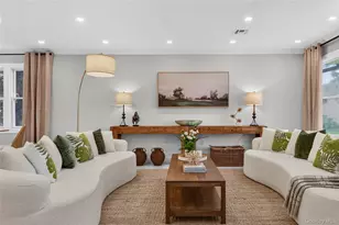 2 Circle Dr, Syosset, NY 11791 - Photo 4