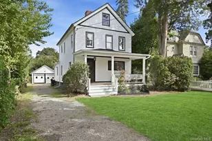 42 Chestnut St, Glen Cove, NY 11542 - Photo 2
